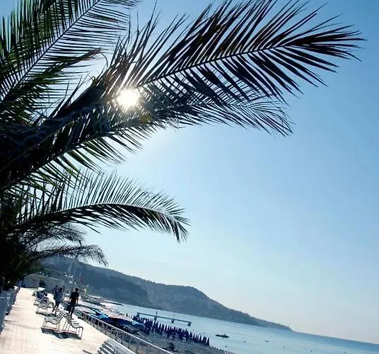 Les Plages Niza